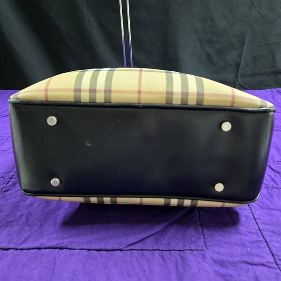 EUC NOVA CHECK BURBERRY PVC VINTAGE TOTE - Picture 5 of 12